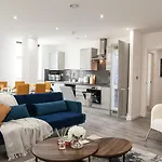 Cityscape 2-Br - Leicester\'S Premier Urban Retreat