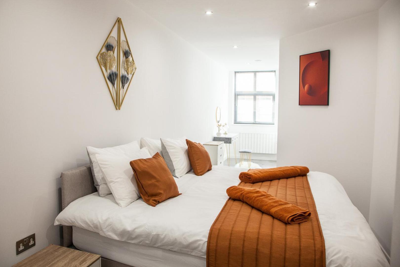 Cityscape 2-br - Leicester's Premier Urban Retreat